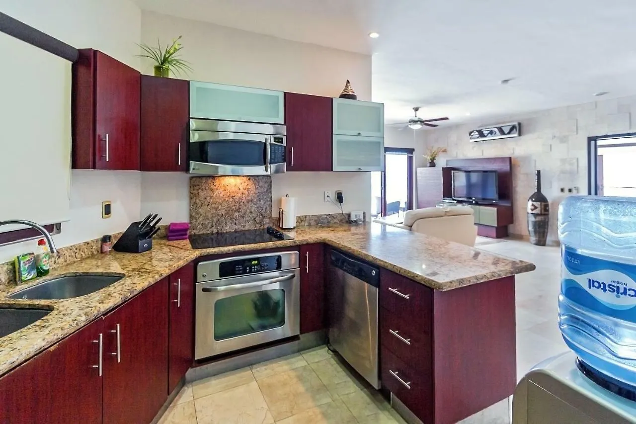 Apartmán Penthouse Surf 408 - Beachfront Stunning Oceanview - At El Faro Condos Playa del Carmen